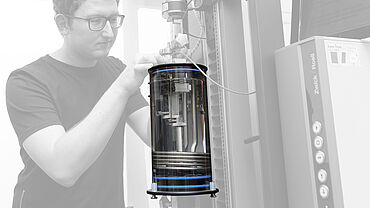 用於在不同環境條件（-80°C 至 +2,200 °C）進行材料測試的ZwickRoell環境試驗箱